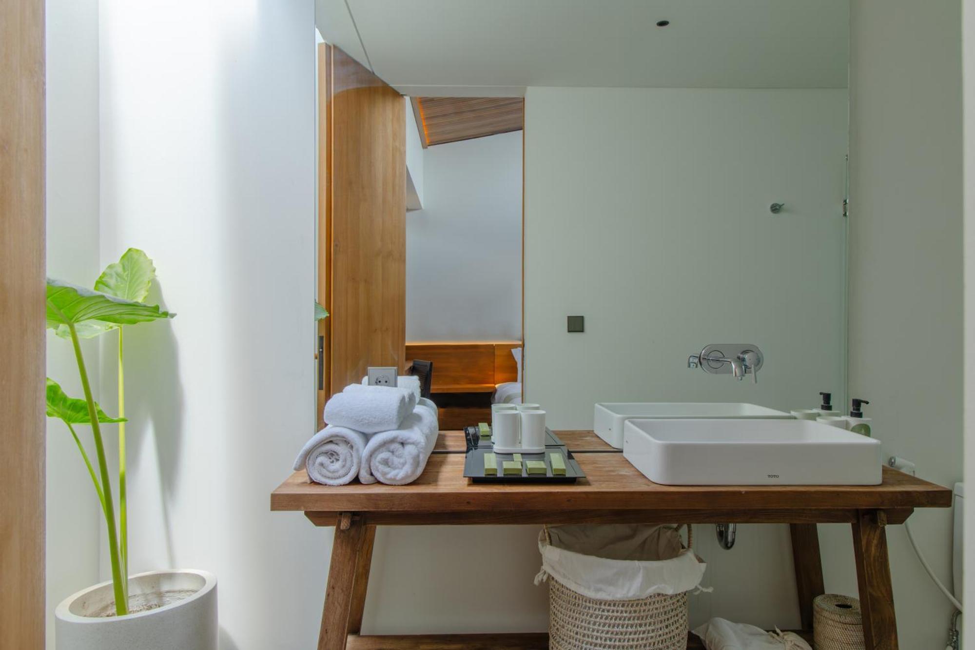 Domisili Villas Canggu Bali By Fays Hospitality Eksteriør billede